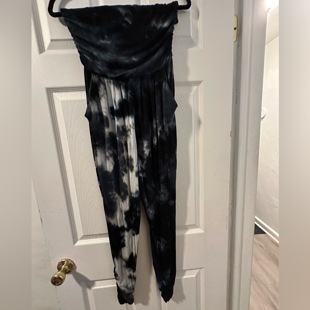 Strapless tie-dye jumpsuit!